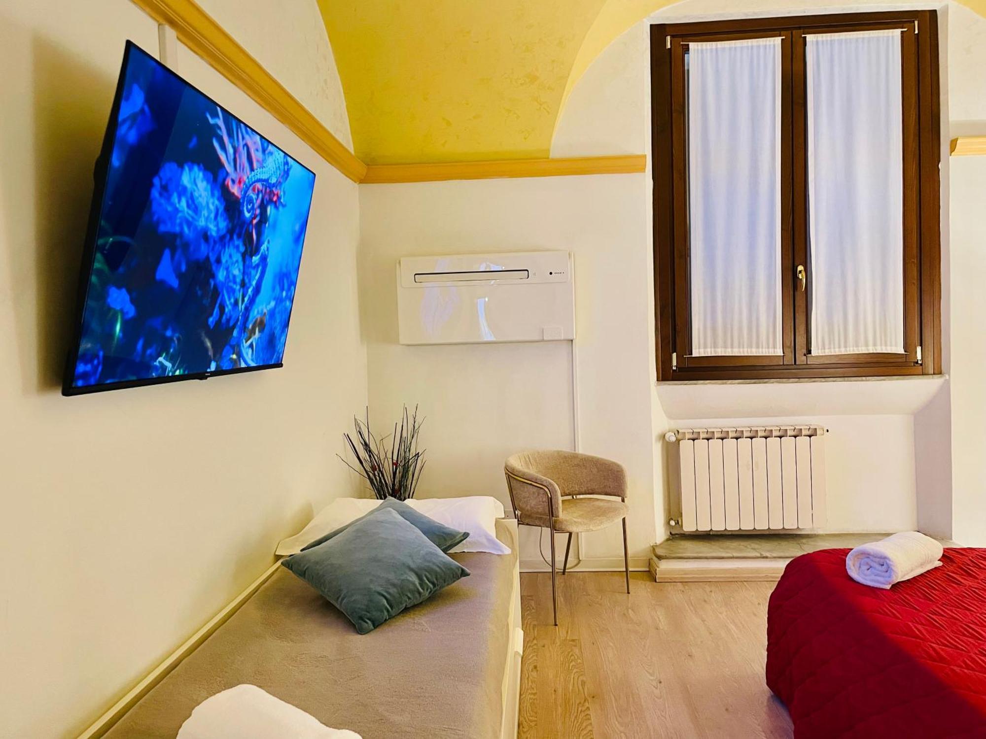 Colosseum-Apartments Рим Екстериор снимка